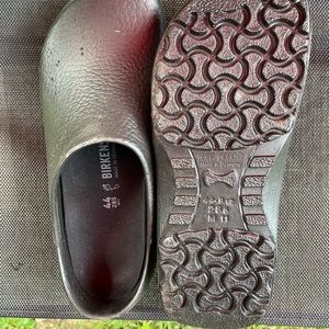 Birkenstock no slip kitchen shoes